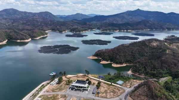 임하댐 수상태양광 집적화단지 전경.