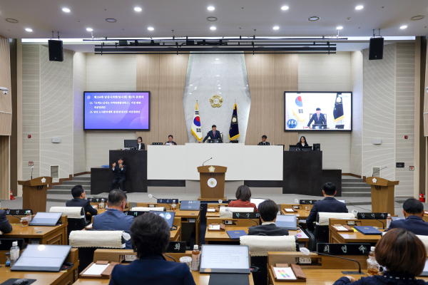 당진시의회 본회의장<br>