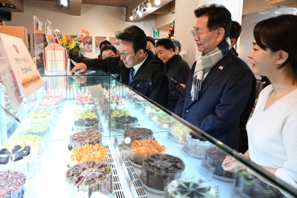 김민석 국무총리, 대전 중구 대흥동 일대 중소빵집 방문 현장(땡큐베리머치)