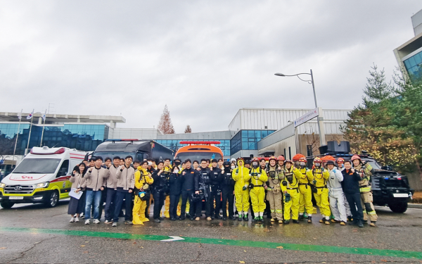 화학사고 대비 소방서·경찰특공대 합동 특별훈련 단체사진