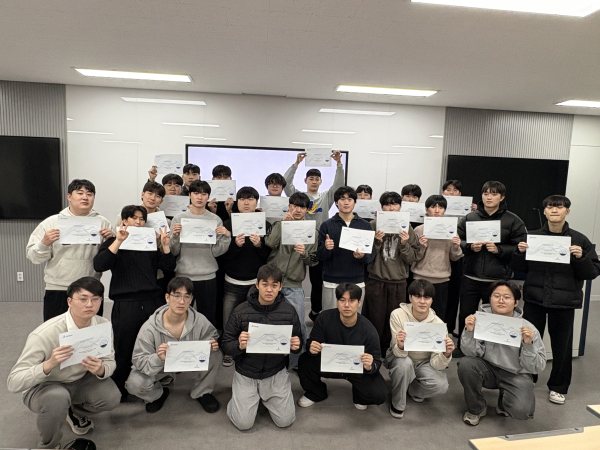 미래자동차공학부 Catia MES(3DEXPERIENCE Mechanical & Shape Designer) 25명 도전 전원 인증 취득 기념사진