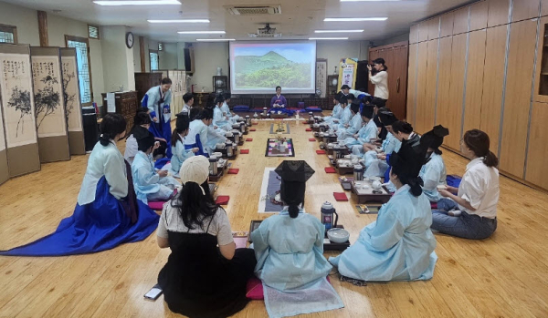 인성쑥쑥 서당캠프(禮(예)들아 놀자!) 운영 모습