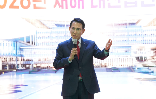 12일, 대산읍 커뮤니티센터에서 열린 대산읍민과 대화 진행 모습