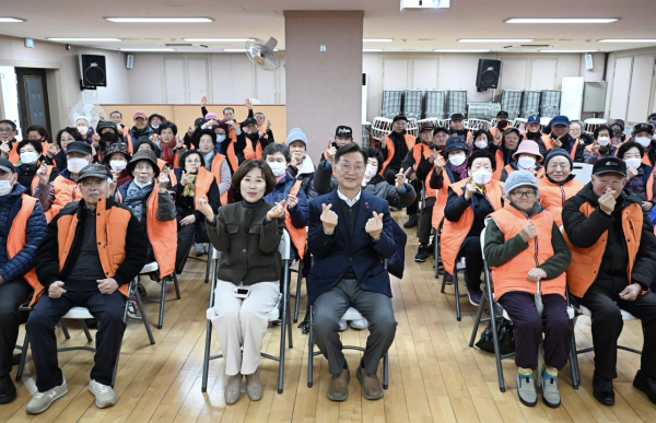 19일, 2026년 노인일자리 발대식 모습