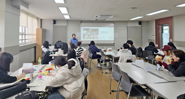 조예은 작가와의 만남 모습