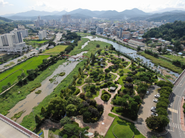 지천생태공원 전경 및 맨발 황톳길이 조성될 부지