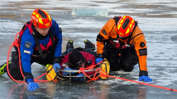동계 수난구조 특별훈련 모습