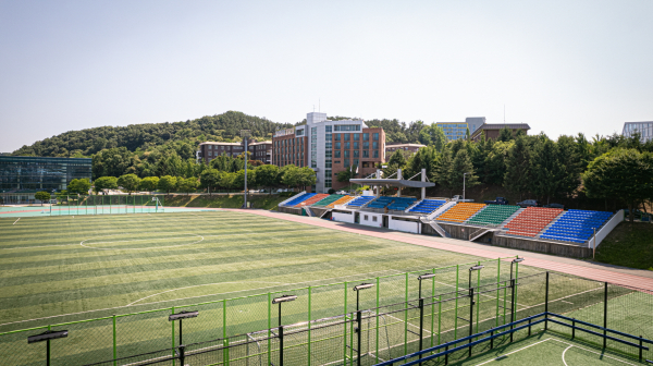 한기대 운동장 전경