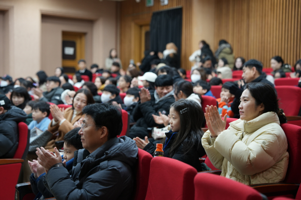 선문대가 초등영어뮤지컬 캠프 운영사진