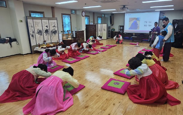 설맞이 체험 진행 모습