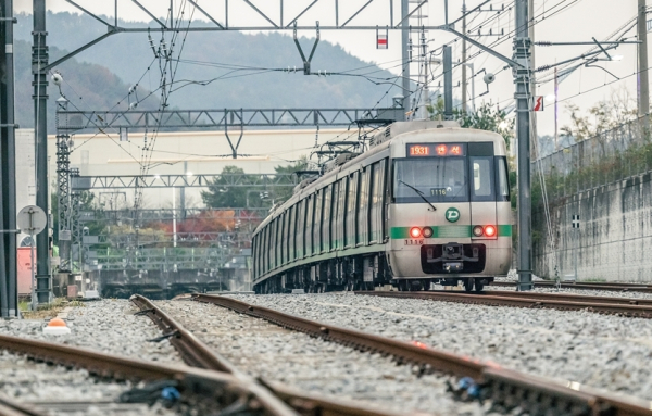 14일부터 18일까지 설 연휴 고객 안전수송 종합 대책을 시행한다.(사진은 대전도시철도 1호선)