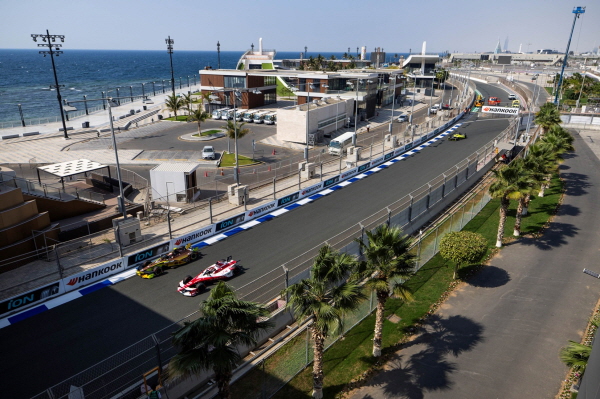 포뮬러 E 시즌 12 2026 제다 E-PRIX 경기 장면