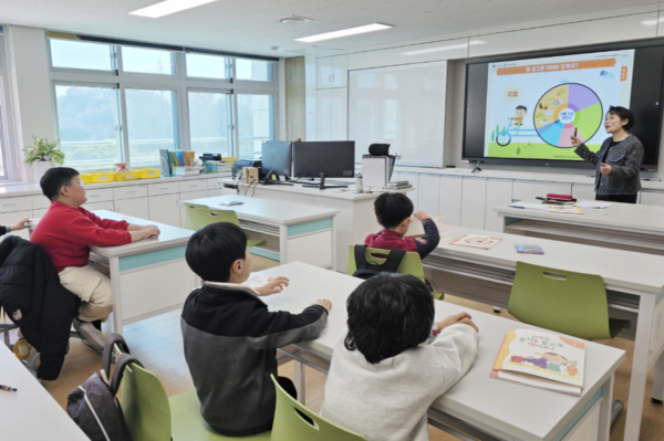 지난 20일, 개강한 ‘건강한 돌봄놀이터’ 수업 모습.