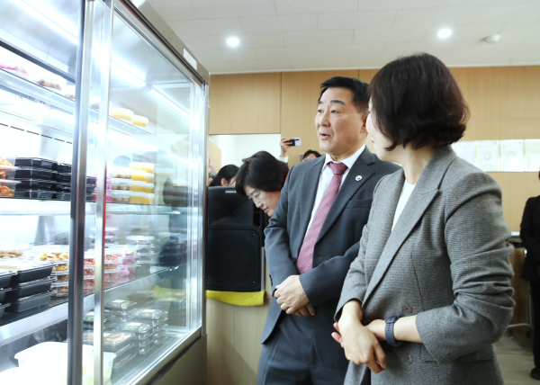 대전 서구 월평로34번길 5 상가에서 열린 자활기업 ‘미소선찬’ 내부 모습