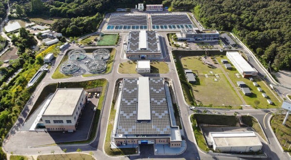 한국수자원공사의 대표 AI 정수장인 화성정수장 전경.