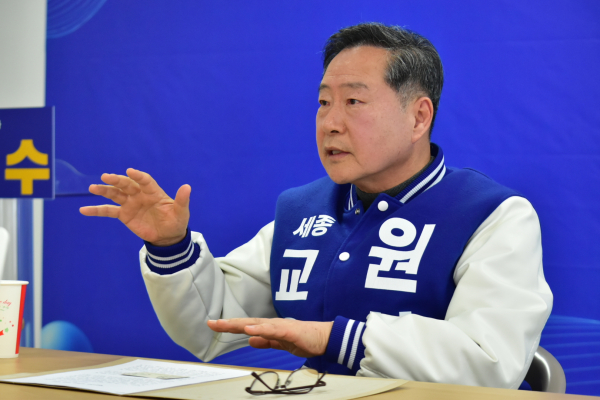 인터뷰 하는 원성수 세종특별자치시 교육감 예비후보&nbsp;