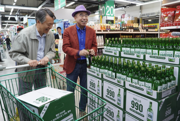 '착한소주 990' 출시 기념사진