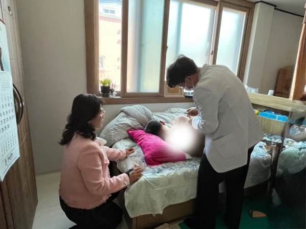 통합돌봄대상자 재가서비스 현장 방문 사진