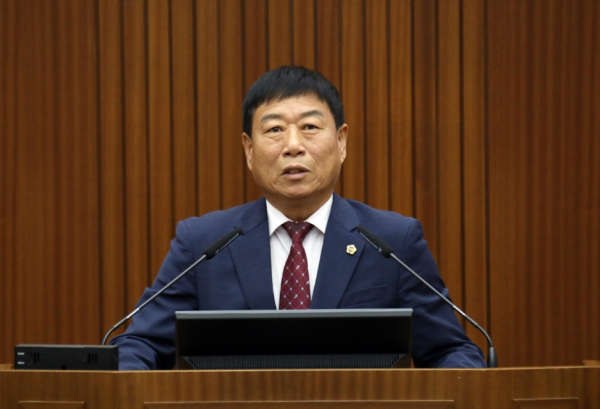 5분 발언하는 김충식 세종시의원