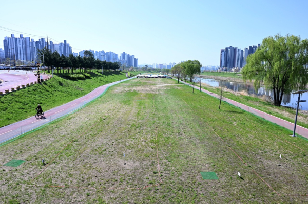 중촌 파크골프장 착공식 행사 및 예정 부지(중촌동 413-4 일원) 사진