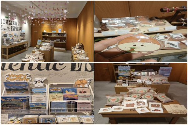 더쌀랩&포포타운 매장 전경,  판매 굿즈들