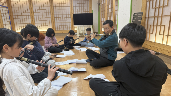 서산문화복지센터가 고향사랑기금을 활용해 청소년 퓨전 국악팀 ‘힙(Hip)한 소리단’의 교육 지원