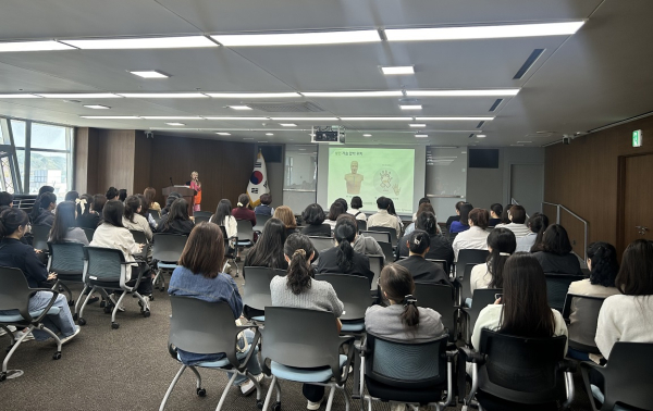 ‘어린이 이용시설 종사자 안전교육’ 진행 모습