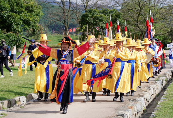 지난 2025년 10월 11일 서산해미읍성 일원에서 진행된 충청병마절도사 부임 행렬