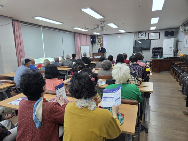 송악우정 노인대학에서‘고유가 피해지원금’ 지원 특별한 현장 홍보 진행 모습