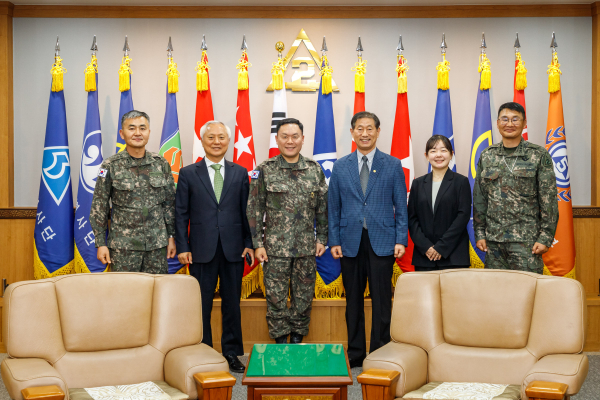 제2작전사령부와 국방 AI 협력 업무협약 체결식 모습