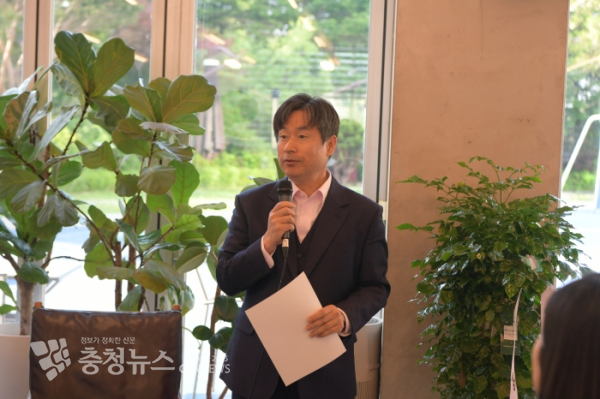 축사에 나선 황정환 삼성노블케어 부원장