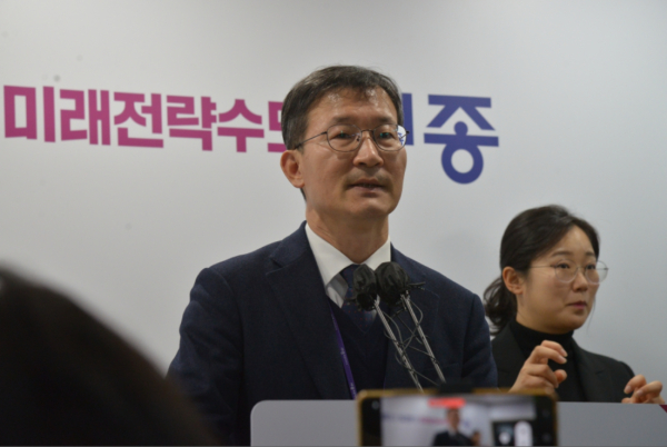 긴급 브리핑 하는 조수창 세종시 시민안전실장