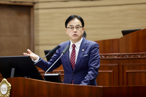 시정질문에 나선 장혁의원