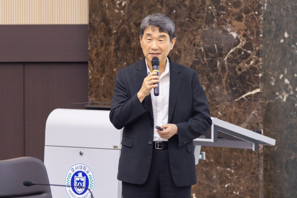 이주호 애리조나주립대 교수가 27일 호서대에서 특강 진행 모습