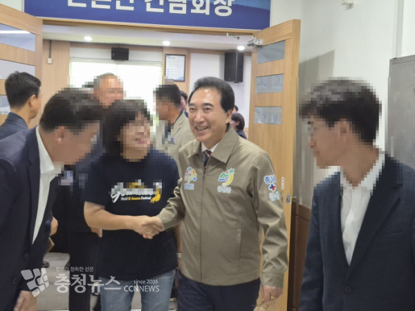 박수현 도지사 금산 방문 모습