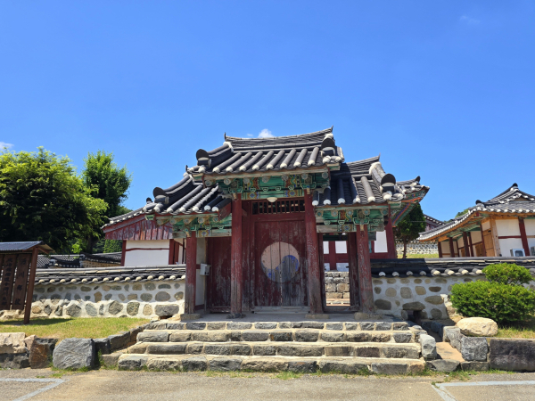 면청향교 전경. 당진시 제공