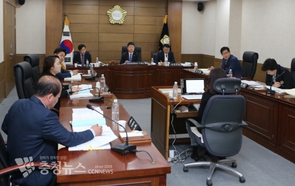천안시의회 제220회 임시회 경제산업위원회 / 충청뉴스 최형순 기자
