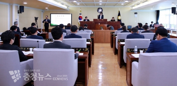 제211회 임시회 제2차 본회의 개회 장면 / 충청뉴스 최형순 기자