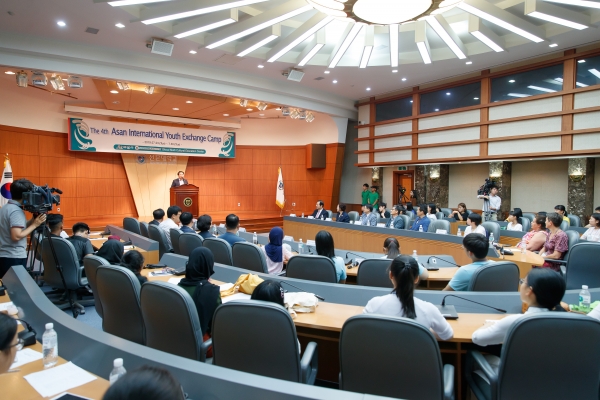 환영사를 전하는 오세현 아산시장