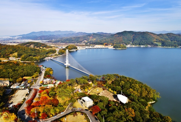 2019 SNS 군정홍보단 팸투어 진행(출렁다리 전경)