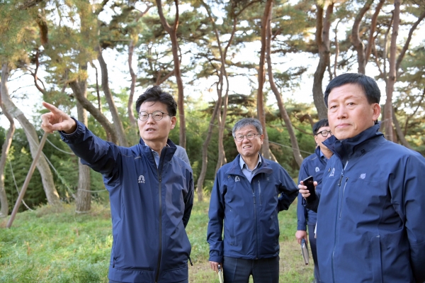 김정섭 공주시장, 금강 현장방문 모습