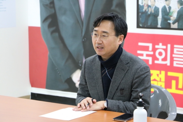 충남 천안갑 선거구 미래통합당 신범철 후보.