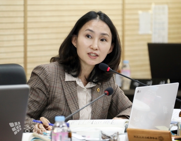 이윤희 부위원장