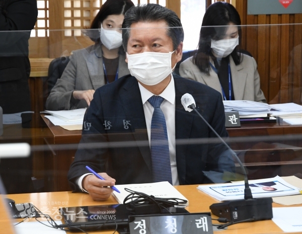 질의하는 더불어민주당 정청래 의원.