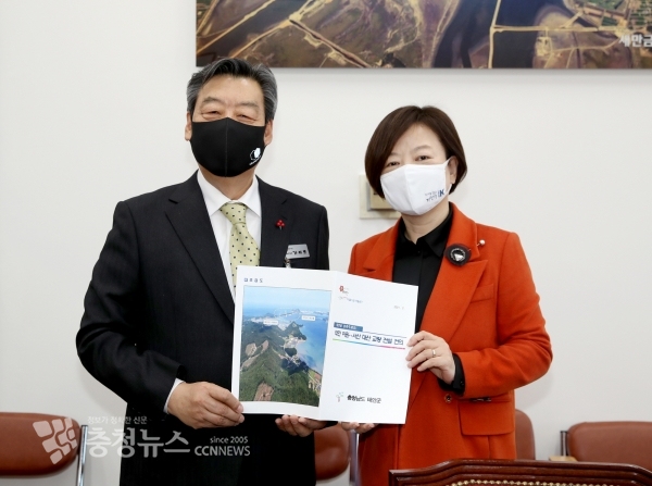 가세로 태안군수 이원-대산 연륙교 국가상위계획 반영 건의(진선미 국토교통위원장)