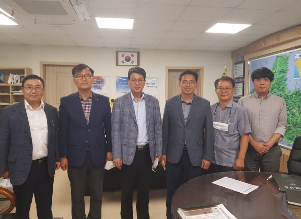 청양군 위탁시행사업에 대한 성과를 공유하고 협력방안 논의 모습