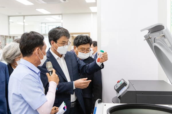 청양군 농산물 안전성 분석센터 업무 시작 모습