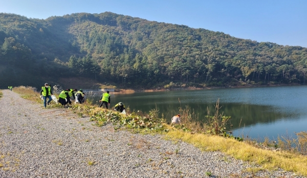 청양지사-목면 의용소방대, 합동 환경정화 활동 실시 모습