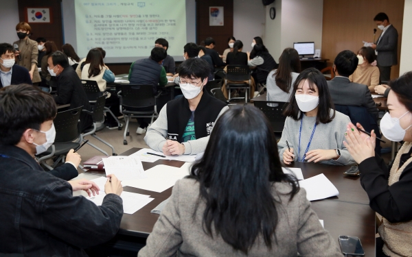 지난 10일 서구청 장태산실에서 개최된 2021년 신규 공무원 멘트링 교육 장면