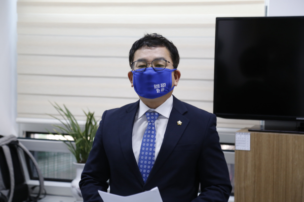 김창관 대전 서구의원이 21일 대전시의회 기자실에서 내년 6월 서구청장 출마를 공식화했다.(대전 정치부 기자단)